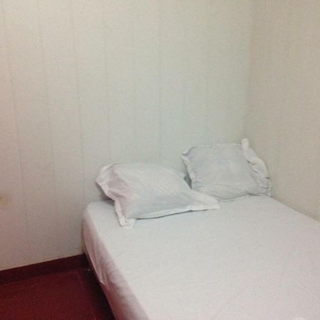 Hotel Cyrano Voltaire ปารีส ภายนอก รูปภาพ